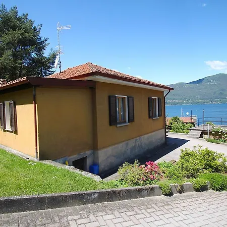 Prázdninový dům Locazione Turistica Casa Beach *
