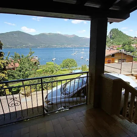 Prázdninový dům Locazione Turistica Casa Beach Castelveccana